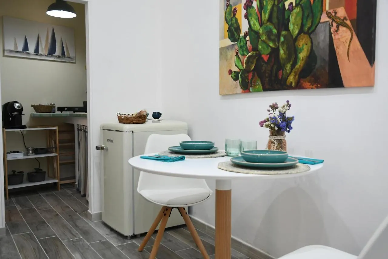 Jolie Maison Brindisi 0*,  Italien